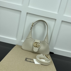 Gucci Hobo Bags